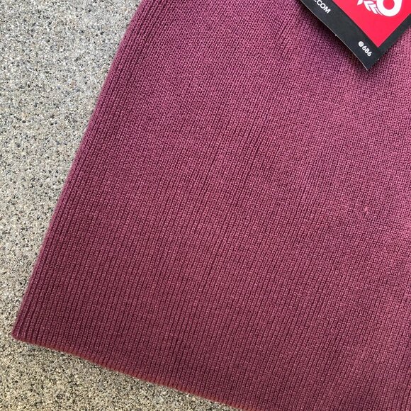 686 Standard Roll Up Beanie NWT Crushed Berry Ribbed Knit Hat Cap Purple - Picture 4 of 7